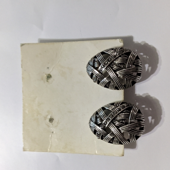 Vintage Silver Tone Marcasite Oval Clip On Statement Earrings - Picture 1 of 4